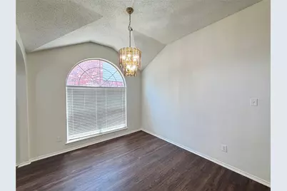 6224 St Leonard Drive, Arlington, TX 76001 - Photo 3