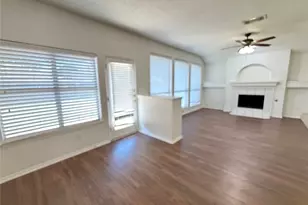6224 St Leonard Dr, Arlington, TX 76001 - Photo 13