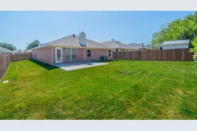 6004 Summerfield, Arlington, TX 76018 - Photo 5