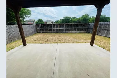 7561 Lazy Spur Boulevard, Fort Worth, TX 76131 - Photo 11