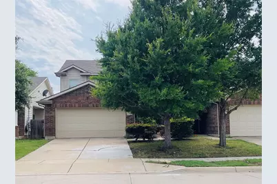 7561 Lazy Spur Boulevard, Fort Worth, TX 76131 - Photo 1