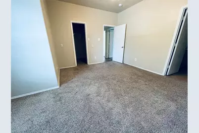 7561 Lazy Spur Boulevard, Fort Worth, TX 76131 - Photo 9