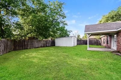 2127 N Village Drive, Bonham, TX 75418 - Photo 19