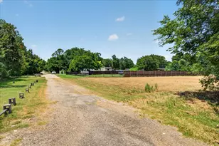 1306 Ranch Rd, Grand Prairie, TX 75052 - Photo 1