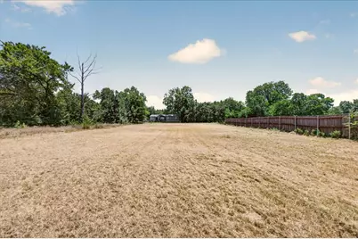1306 Ranch Road, Grand Prairie, TX 75052 - Photo 5