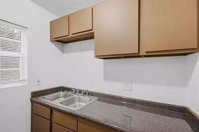 2538 Stovall Drive, Dallas, TX 75216 - Photo 13