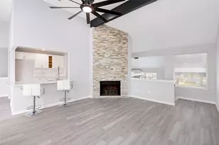 1618 San Francisco St, Carrollton, TX 75007 - Photo 3