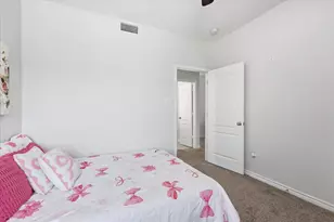 1100 Crest Breeze Dr, Fort Worth, TX 76052 - Photo 25