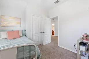 1100 Crest Breeze Dr, Fort Worth, TX 76052 - Photo 23