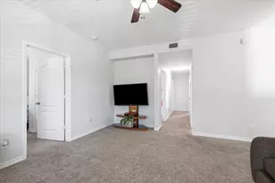 1100 Crest Breeze Dr, Fort Worth, TX 76052 - Photo 21