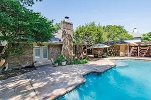 10126 Bridgegate Ct, Dallas, TX 75243 - Photo 37