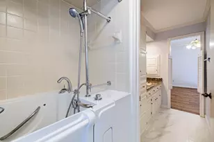 10126 Bridgegate Ct, Dallas, TX 75243 - Photo 31