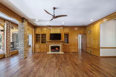 10126 Bridgegate Court, Dallas, TX 75243 - Photo 9