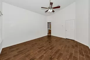10117 Sourwood Dr, Fort Worth, TX 76244 - Photo 5