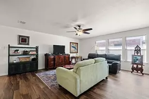 2731 Prairie Creek, McKinney, TX 75071 - Photo 11