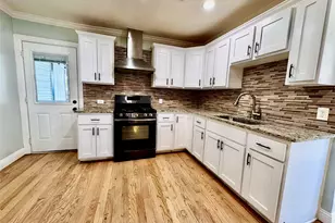 1912 Hurley Ave, Fort Worth, TX 76110 - Photo 5