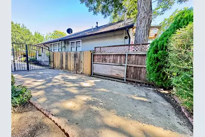 1912 Hurley Avenue, Fort Worth, TX 76110 - Photo 21
