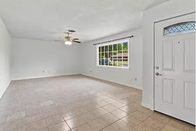 155 Chateau Drive, Fort Worth, TX 76134 - Photo 7