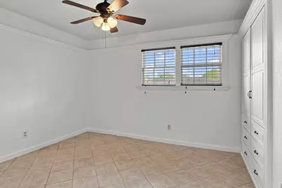 155 Chateau Drive, Fort Worth, TX 76134 - Photo 19