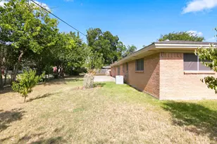 155 Chateau Dr, Fort Worth, TX 76134 - Photo 25