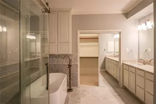 9130 Bottlebrush Ln, Irving, TX 75063 - Photo 21