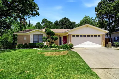 1812 Kynette Drive, Euless, TX 76040 - Photo 1
