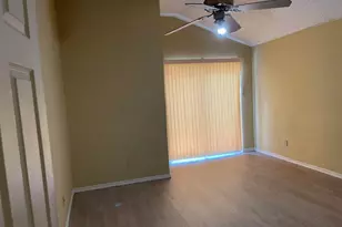 3098 Rustlewind Ln, Grand Prairie, TX 75052 - Photo 5