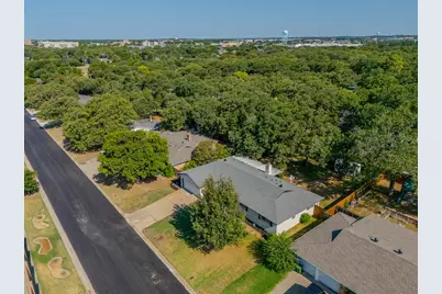 532 Plainview Drive, Hurst, TX 76054 - Photo 19