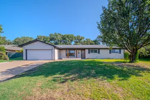 532 Plainview Dr, Hurst, TX 76054 - Photo 1