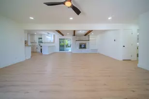 532 Plainview Dr, Hurst, TX 76054 - Photo 5