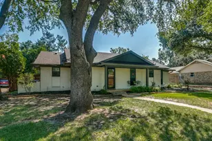 421 Frankie Ln, Lewisville, TX 75057 - Photo 3