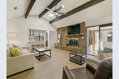 421 Frankie Lane, Lewisville, TX 75057 - Photo 11