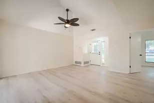 3135 Maple Ave, Greenville, TX 75402 - Photo 5