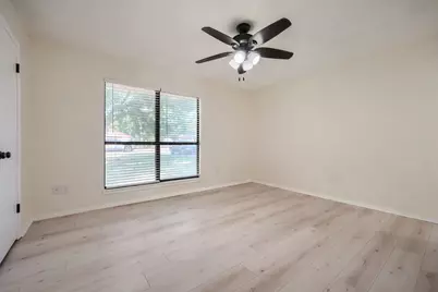 3135 Maple Avenue, Greenville, TX 75402 - Photo 11