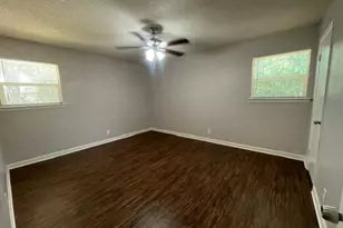 2232 Shady Brook Dr, Bedford, TX 76021 - Photo 15