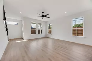 2326 Fairfax Dr, Irving, TX 75060 - Photo 3