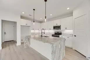 2326 Fairfax Dr, Irving, TX 75060 - Photo 9