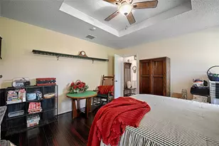 240 Dewey Ct, Irving, TX 75060 - Photo 17