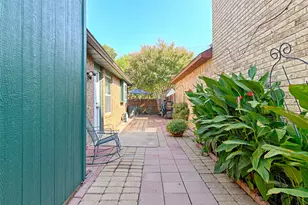 240 Dewey Ct, Irving, TX 75060 - Photo 9
