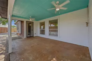1801 Callender Hill Rd, Mansfield, TX 76063 - Photo 21