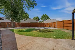 1801 Callender Hill Rd, Mansfield, TX 76063 - Photo 33