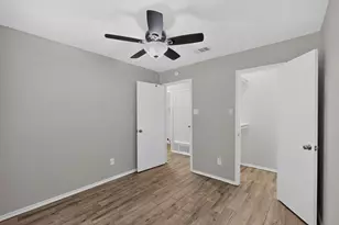 900 Irene St, Burleson, TX 76028 - Photo 17