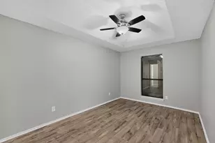 900 Irene St, Burleson, TX 76028 - Photo 21