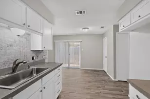 900 Irene St, Burleson, TX 76028 - Photo 13