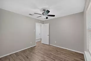 900 Irene St, Burleson, TX 76028 - Photo 33