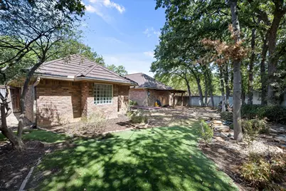 1919 Creek Wood Drive, Arlington, TX 76006 - Photo 31