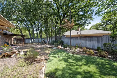 1919 Creek Wood Drive, Arlington, TX 76006 - Photo 33