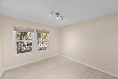 1919 Creek Wood Drive, Arlington, TX 76006 - Photo 25