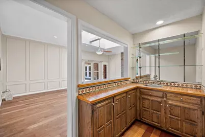 1919 Creek Wood Drive, Arlington, TX 76006 - Photo 11