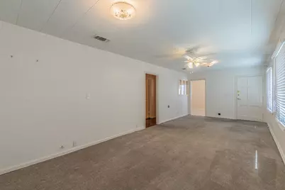 5020 Hartford Drive, River Oaks, TX 76114 - Photo 15